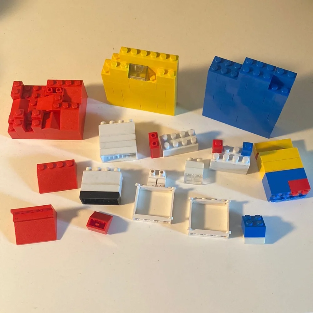 Legos. Vintage. Good Condition. - Picture 2 of 6